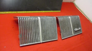 1977 OLDSMOBILE CUTLASS SUPREME FRONT GRILLE PAIR WILL ALSO FIT 1976 2 - Picture 1 of 21