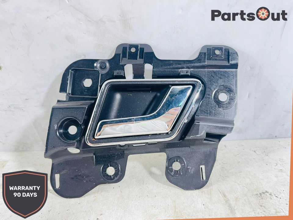 2010-2013 MERCEDES-BENZ E350 Rear Right Side Int Door Handle OEM - Image 1 of 4