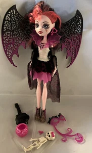 Monster High Ghouls Rule 2012 Draculaura Doll 11" Mattel - Picture 1 of 2