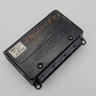 1999 2000 2001 2002 Land Rover Discovery 2 ABS Brake System Module SRD000070 - Image 1 of 4