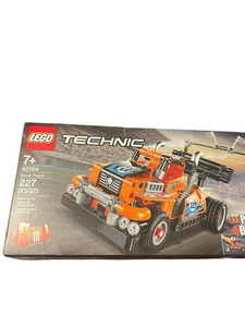 LEGO TECHNIC: Race Truck (42104) - Bild 1 von 3