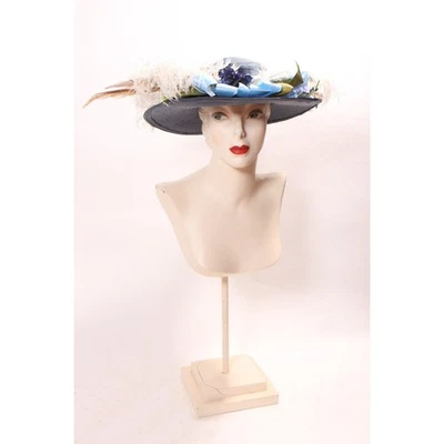 Sombrero Eduardiano Gibson Niña Estilo Ala Ancha Azul Floral y Plumado Años 80 Foto 1 de 4