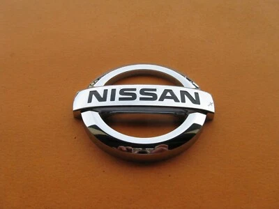 19 20 21 NISSAN MAXIMA MALETERO TRASERO CROMO EMBLEMA LOGOTIPO INSIGNIA SIGNO USADO OEM A41654 Foto 1 de 3