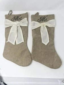 Mr. And Mrs. Medias Arpillera Navidad Bronceado Beige Borde Arcos Recién Casados Boda - Imagen 1 de 12