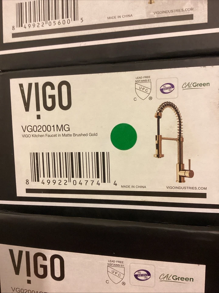 Grifo pulverizador extraíble Vigo VG02001MG - oro mate Foto 1 de 1