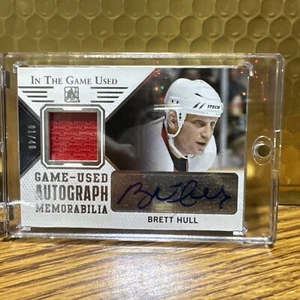 2014-2015 Brett Hull Leaf # In The Game Be A Player Auto Jersey Swatch # 01/40 - Picture 1 of 4