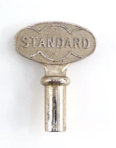 Vintage Standard Metallknopf für Gummistempel Karussell 1-3/4' über 2-1/4" hoch - Bild 1 von 4