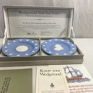 Wedgwood Jasperware State Seal Series Plates W/Original Box #4 New York 1976 - Picture 1 of 9