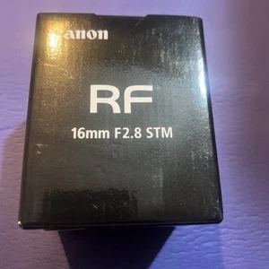 Canon RF 16 mm f/2.8 STM obiettivo ultra grandangolare - Foto 1 di 10