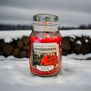 Yankee Candle Fresh Poinsettia 538g Jar Candle NEW - Large Jar - Picture 1 of 2