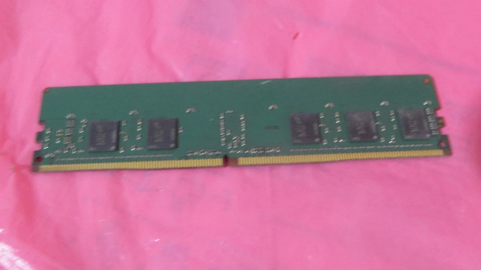 MTA9ASF51272PZ-2G3B1 Micron Technology, Inc. 4GB PC4-2400T DDR4 ECC 288-Pin DIMM - Image 1 of 1