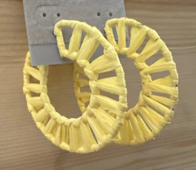 Серьги-кольца желтые рафия 2 дюйма - Изображение 1 из 3