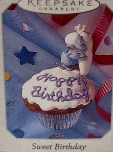 Hallmark 1998 Sweet Birthday Mouse Cupcake World of Wishes Keepsake Ornament NIB - Picture 1 of 3