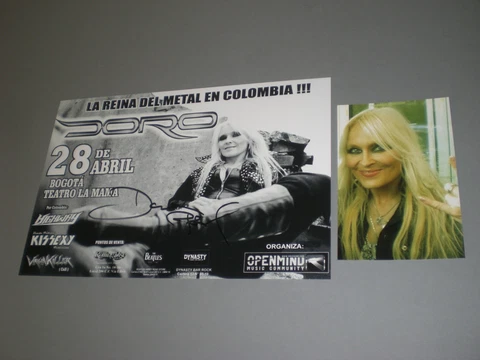 Doro Pesch Warlock sexy signed autograph Autogramm 8x12 inch photo in person Cover