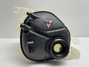Genuine Mercedes-Benz Expansion Resvr Coolant 223-500-00-00 - Picture 1 of 12