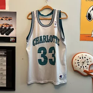 Vintage Champion Charlotte Hornets Alonzo Trauernd weiß Trikot Größe 44 toll USA - Bild 1 von 6