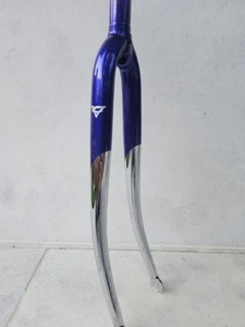 Columbus Casati 1" Threaded Steel Fork – 246mm Steerer, 64mm Thread, Chrome/Blue - Picture 1 of 10