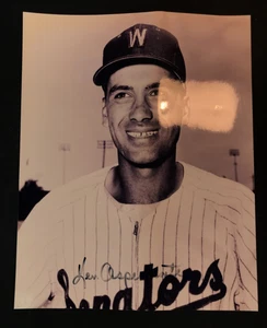 Ken Aspromonte Signed B&W Photograph (Non-Cert) AUTO #4 Washington Senators MLB! - Picture 1 of 2