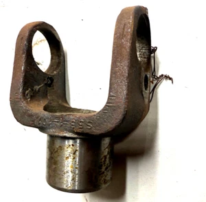 NOS Willys & Jeep Models Cleveland Yoke End 2 Bolt  p/n 908061 - Picture 1 of 3