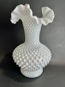Vintage MCM Fenton weiß Milch Glas Hobnail Vase gerüschte gequetschte Kante 11" - Bild 1 von 12