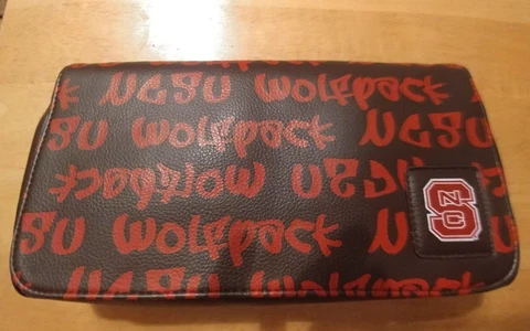 WOMENS WOLFPACK NORTH CAROLINA PURSE NWT Cover