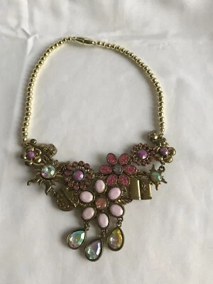 Disney Londres Rapunzel Enredado Disfraz Joyería Collar Juegos con disfraces Foto 1 de 2