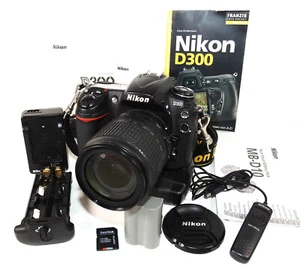 Nikon D D300 Digital SLR-Digitalkamera + MB-D10 + AF-S 18-105mm G ED DX VR IF * - Bild 1 von 6