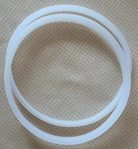 TWO NEW SILICONE SEALS FOR 10L SAUSAGE FILLER - Picture 1 of 7