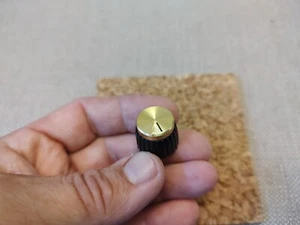 (1) NEW Gold Marshall Type Amp Replacement Knob /for 6mm shaft/ Ships from TX. - Picture 1 of 4