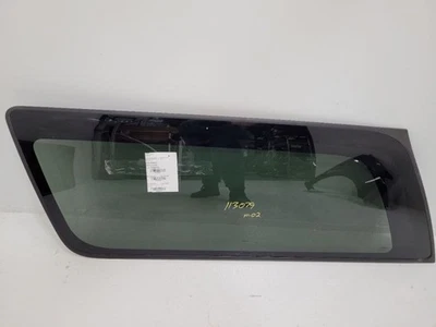 00-02 CHEVROLET SUBURBAN 1500 LH Driver Quarter Glass W Privacy Tint Onstar  - Image 1 of 4