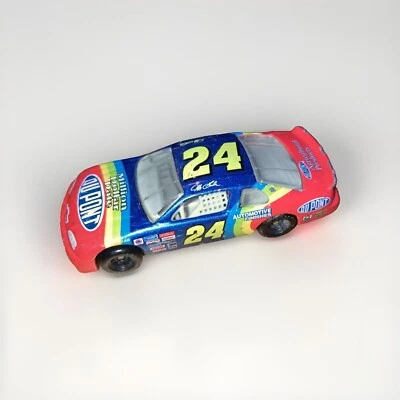 1/64 JEFF GORDON #24 1997 DUPONT/MILLION DOLLAR DATE DIE-CAST NASCAR MONTE CARLO - Image 1 of 4