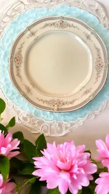 Plato Noritake Barroco Rosa Azul Flor Rothschild Floral Redondo Porción 11 1/4 Foto 1 de 2