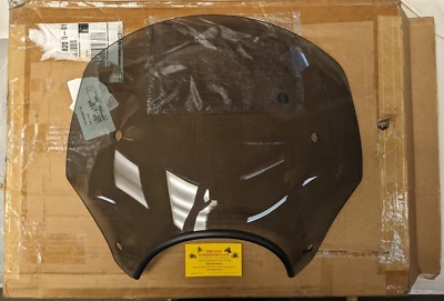 NUEVO EN CAJA PARABRISAS MEMPHIS SHADES EL PASO 13"/9" NEGRO OSCURO HUMO (MEP5253) Foto 1 de 2