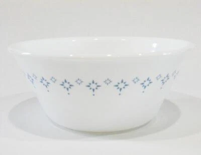 ❤️ Corelle Boutique EVENING LATTICE 21.5-oz SOUP Cereal BOWL *Blue Diamonds - Image 1 of 3