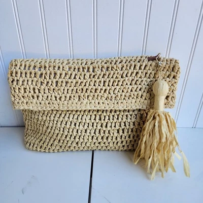 Bolso sin asas Ann Taylor con borla de paja plegable forro natural/lino beige  Foto 1 de 4