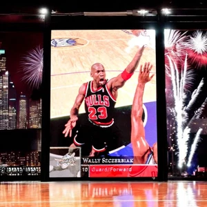 2009-10 Upper Deck #23 Michael Jordan Rare One of One Wrong Name Error HOF🔥🔥  - Bild 1 von 3