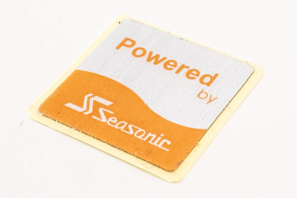 NEW vintage Powered by Seasonic case sticker badge ca. 2.5x2.5cm - Bild 1 von 1