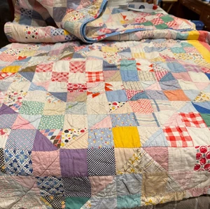 Vintage Baumwolle 64" x 76" STEPPDECKE 2" QUADRATISCHE FORMEN WENDBAR EINIGE QUADRATE SIND FLECKIG - Bild 1 von 8