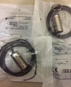 1PC NEW For Proximity Switch 871TM-BH5N18-R3 - Afbeelding 1 van 2