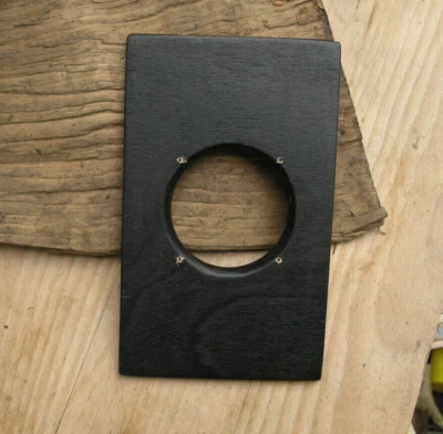 wooden vintage lens board panel 51.6mm hole 92.5 x 152 for compur 2 - Image 1 of 3