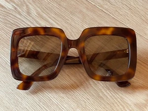 Fantastic Gucci GG0328S-002 oversized square sunglasses! Brown tortoiseshell - Picture 1 of 14