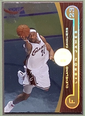 2005-06 Topps First Row #36 LeBron James Gold Rainbow /325 - Image 1 of 3