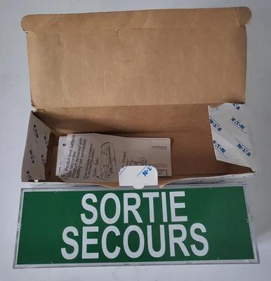 EATON Bloc Sortie Secours vert LUM16079 UNILED +45C - Photo 1/2