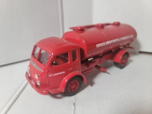 Corgi 71203 Renault Faineant Tanker Fire Brigade Ltd Edition No. 71203 - Picture 1 of 13