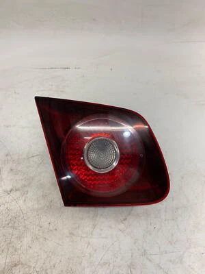 Conjunto de luces traseras VOLKSWAGEN JETTA GLI lado del conductor 08 09 Foto 1 de 4