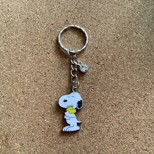 Snoopy & Woodstock Best Friends Peanuts Cute Beagle Dog Keychain & Bag Charm - Picture 1 of 1