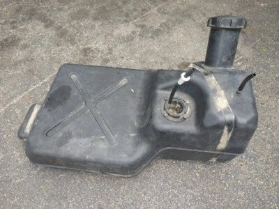 Tapa de montaje del tanque de combustible de gasolina Arctic Cat Prowler 650 H1 2007 Foto 1 de 4