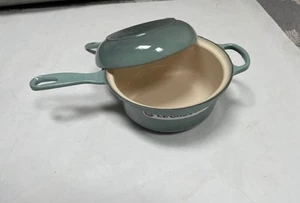 Nueva sartén multifunción Le Creuset, 2,5 cuartos Sartén salteada verde sal marina 2 en 1 🎁 - Imagen 1 de 6