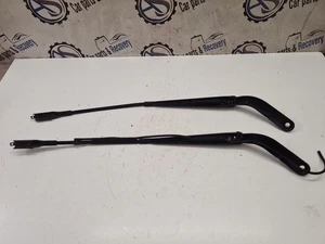 MERCEDES SPRINTER FRONT WINDSCREEN WIPER ARMS PAIR W906 A9068200744 - Picture 1 of 8