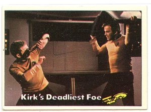1976 Topps Star Trek Card #84 Kirk's Deadliest Foe Captain Kirk insaccata - Foto 1 di 2